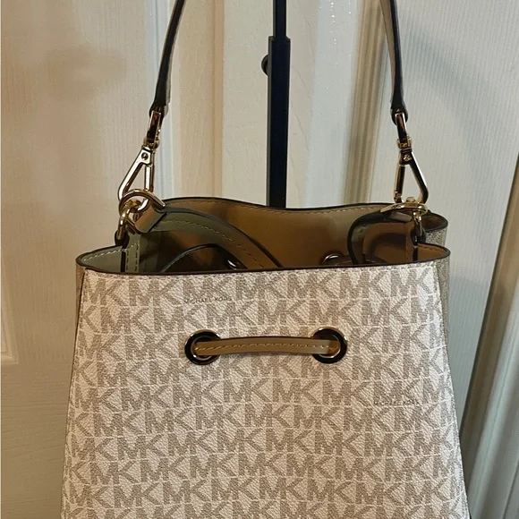 Michael Kors Beige, Peach & Brown Logo-Print Bucket Shoulder Bag - Picture 4 of 8